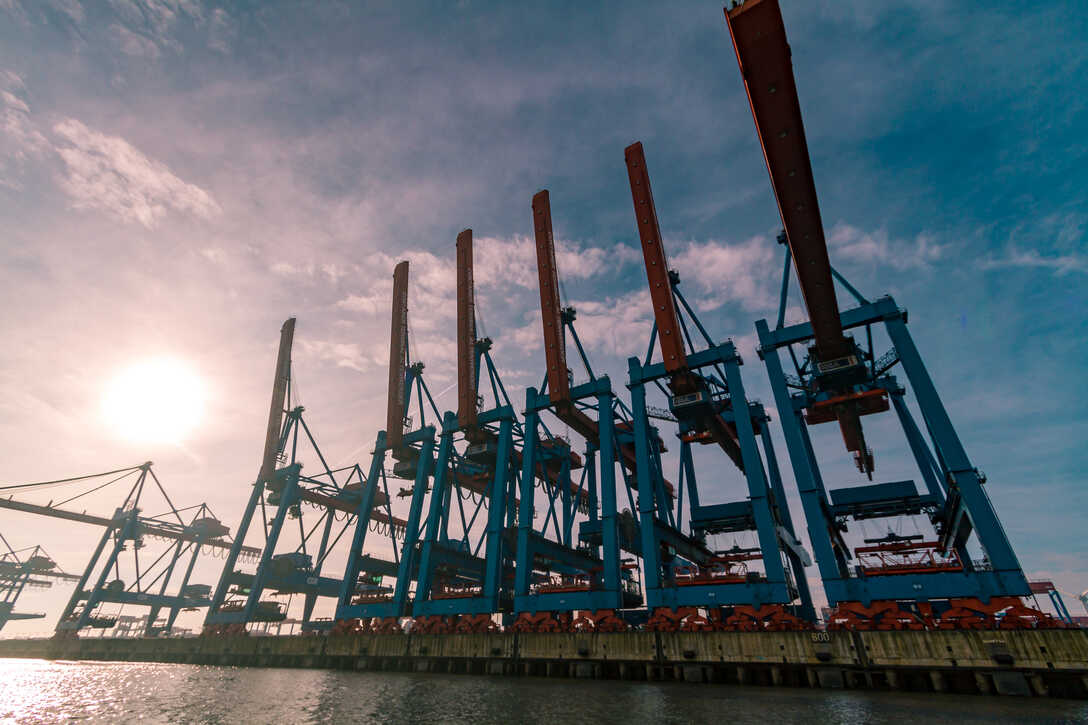 Kräne im Containerterminal Altenwerder